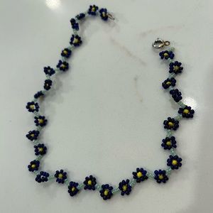 Beaded floral choker 🌼